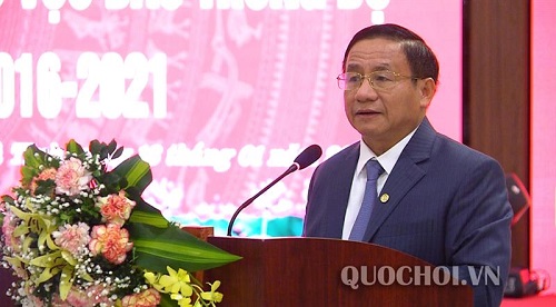 https://quochoi.vn/content/tintuc/PublishingImages/5.o%CC%82ng%20le%CC%82%20%C4%91i%CC%80nh%20so%CC%9Bn%20pha%CC%81t%20bie%CC%82%CC%89u%20khai%20ma%CC%A3c.jpg?RenditionID=6